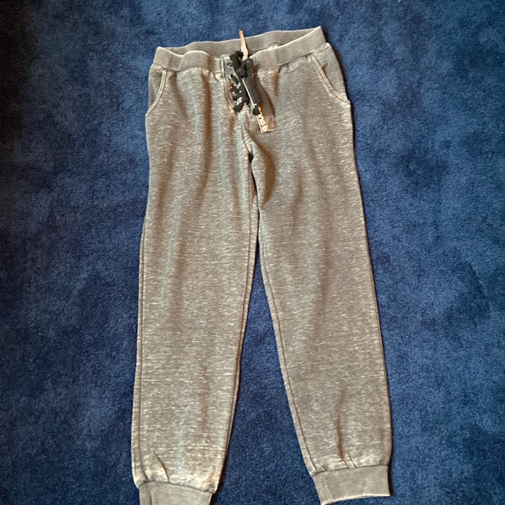 NWT Mono b size large lace up joggers black